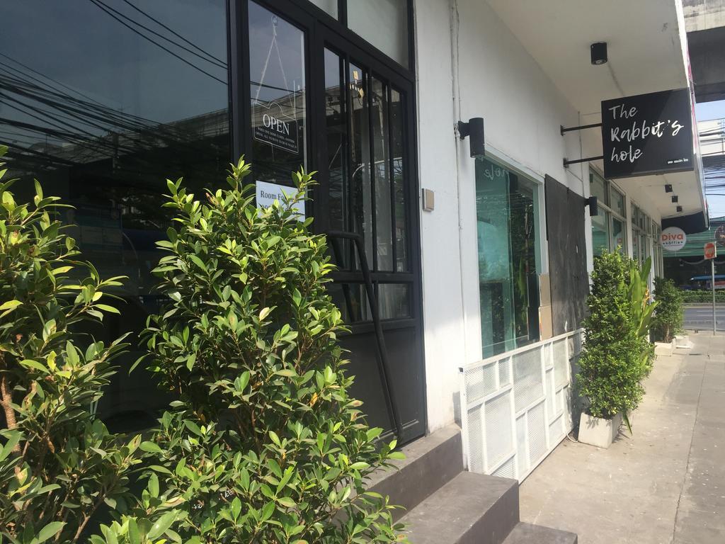 The Rabbit'S Hole Hostel Bangkok Zewnętrze zdjęcie