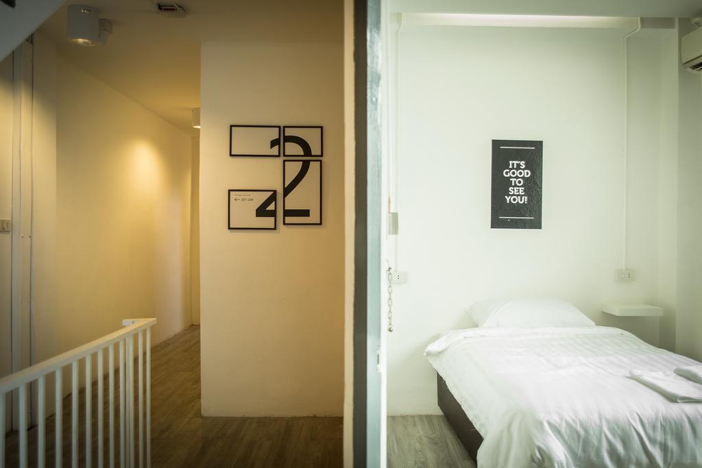 The Rabbit'S Hole Hostel Bangkok Zewnętrze zdjęcie